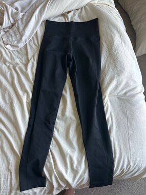 Athleta Black High-Waist Full Length Aurora Ribbed Leggings